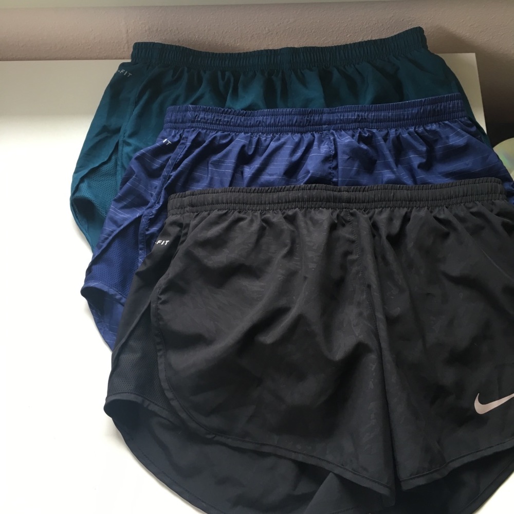 bundle nike shorts size small